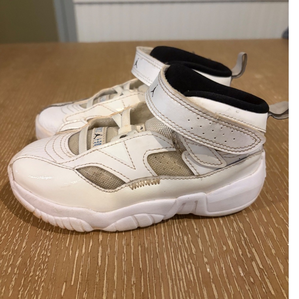 Jordan Stay Loyal 2 TD Toddler Shoes White Black 10C DQ8433-104